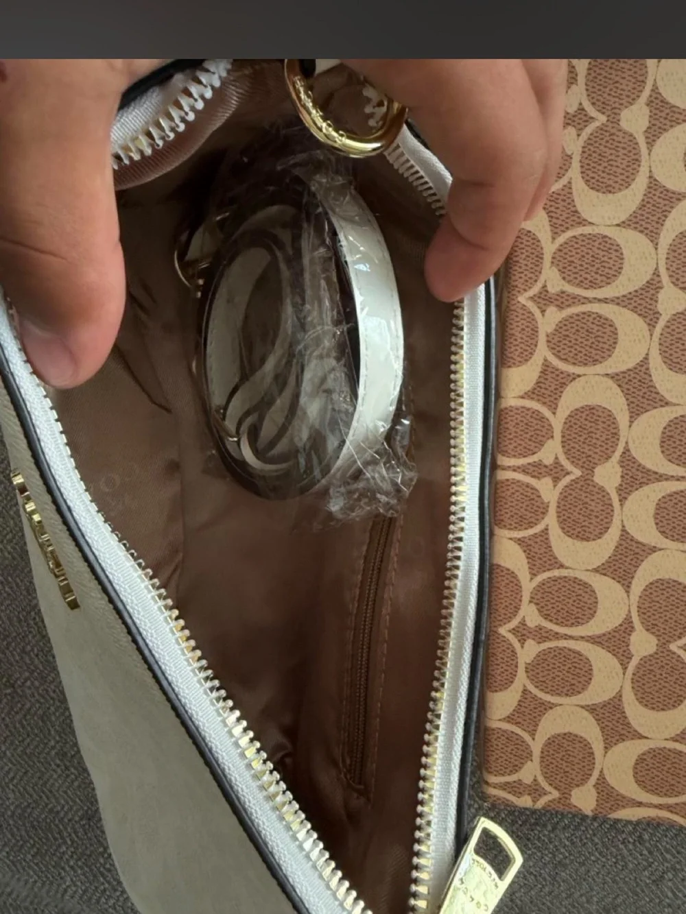 Coach Cream Leather Shoulder Bag with Gold Chain